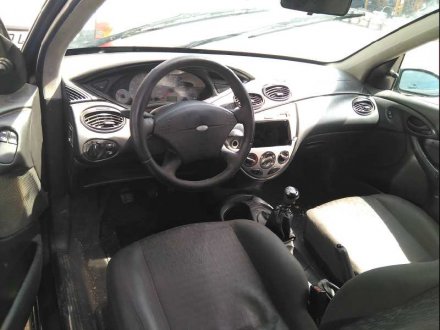 Vehiculo en el desguace: FORD FOCUS BERLINA (CAK) Ambiente