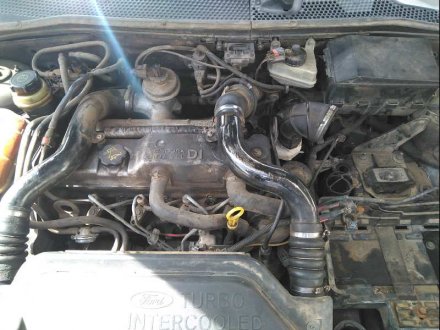 Vehiculo en el desguace: FORD FOCUS BERLINA (CAK) Ambiente