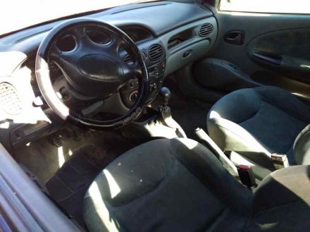 Vehiculo en el desguace: RENAULT MEGANE I COACH/COUPE (DA0) 1.6e RN