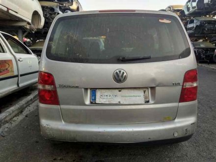 Vehiculo en el desguace: VOLKSWAGEN TOURAN (1T1) Advance