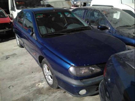 Vehiculo en el desguace: RENAULT LAGUNA (B56) 2.2 dT RT