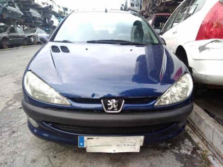 Vehiculo en el desguace: PEUGEOT 206 BERLINA XT