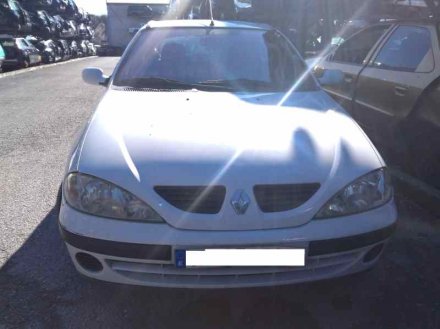 Vehiculo en el desguace: RENAULT MEGANE I FASE 2 BERLINA (BA0) 1.9 D Authentique