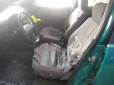 Vehiculo en el desguace: SEAT CORDOBA BERLINA (6K2) 1.4