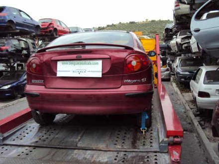 Vehiculo en el desguace: RENAULT MEGANE I COUPE FASE 2 (DA..) 1.4 16V RT