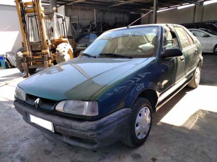 Vehiculo en el desguace: RENAULT 19 (B/C/L53) B5305