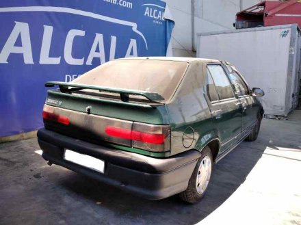 Vehiculo en el desguace: RENAULT 19 (B/C/L53) B5305