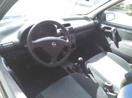 Vehiculo en el desguace: OPEL CORSA B Top (E)