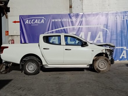 Vehiculo en el desguace: MITSUBISHI L 200 Basis Club Cab 4WD