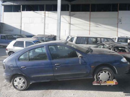 Vehiculo en el desguace: RENAULT MEGANE I CLASSIC (LA0) 1.6e Alize