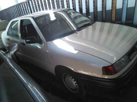 Vehiculo en el desguace: SEAT TOLEDO (1L) Base