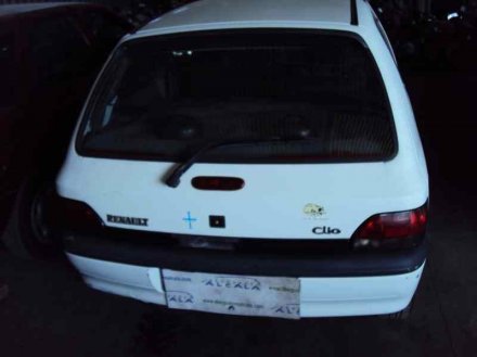 Vehiculo en el desguace: RENAULT CLIO I PHASE III 1.4 Limited