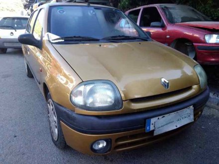 Vehiculo en el desguace: RENAULT CLIO II FASE I (B/CBO) 1.4 Alize