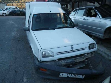 Vehiculo en el desguace: RENAULT RAPID/EXPRESS (F40) 1.3 Básico Familiar / RL (F406)