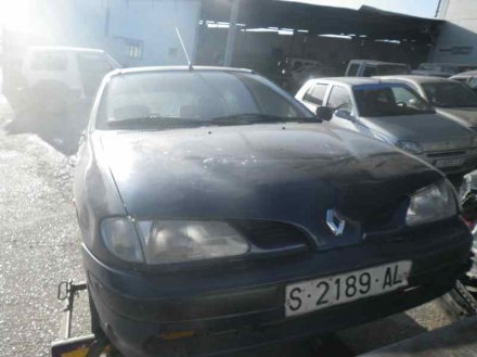 Vehiculo en el desguace: RENAULT MEGANE I CLASSIC (LA0) 1.6e Alize