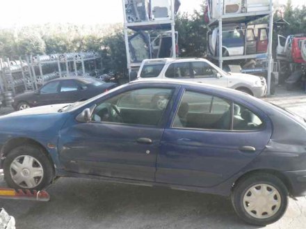 Vehiculo en el desguace: RENAULT MEGANE I CLASSIC (LA0) 1.6e Alize