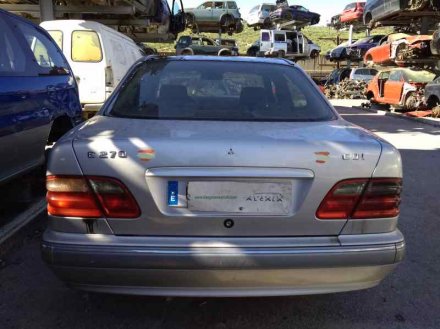 Vehiculo en el desguace: MERCEDES CLASE E (W210) BERLINA DIESEL 270 CDI (210.016)