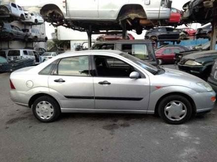 Vehiculo en el desguace: FORD FOCUS BERLINA (CAK) Ambiente