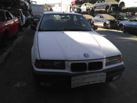 Vehiculo en el desguace: BMW SERIE 3 BERLINA (E36) 320i