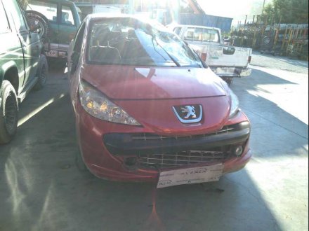 Vehiculo en el desguace: PEUGEOT 207 Confort