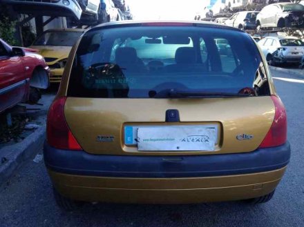 Vehiculo en el desguace: RENAULT CLIO II FASE I (B/CBO) 1.4 Alize