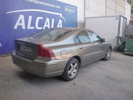 Vehiculo en el desguace: VOLVO S60 BERLINA 2.4 Diesel CAT