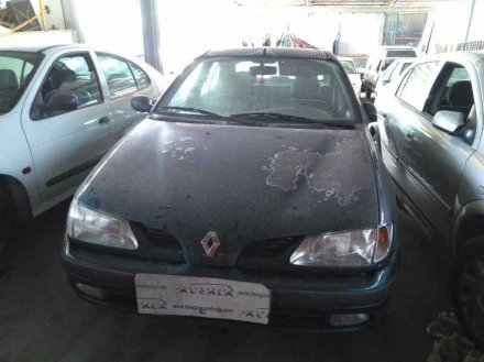 Vehiculo en el desguace: RENAULT MEGANE I BERLINA HATCHBACK (BA0) 1.6e Alize