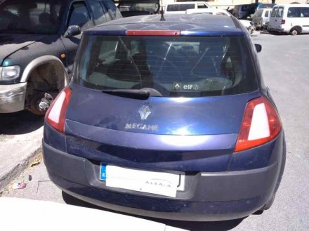 Vehiculo en el desguace: RENAULT MEGANE II BERLINA 5P Authentique