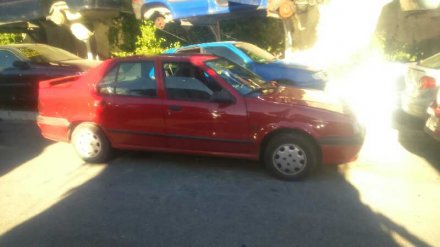 Vehiculo en el desguace: RENAULT 19 (B/C/L53) *