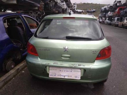 Vehiculo en el desguace: PEUGEOT 307 (S1) XS