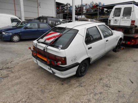 Vehiculo en el desguace: RENAULT 19 HATCHBACK (B/C53) B53705