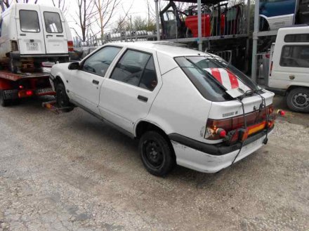 Vehiculo en el desguace: RENAULT 19 HATCHBACK (B/C53) B53705