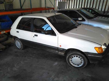 Vehiculo en el desguace: FORD FIESTA BERL./COURIER Si