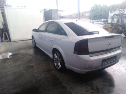 Vehiculo en el desguace: OPEL VECTRA C BERLINA Club