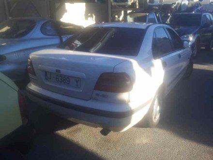 Vehiculo en el desguace: VOLVO S40 BERLINA TD