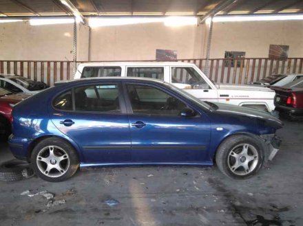 Vehiculo en el desguace: SEAT LEON (1M1) Signo