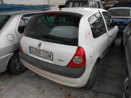 Vehiculo en el desguace: RENAULT CLIO II FASE II (B/CB0) Authentique