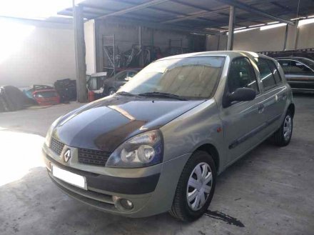 Vehiculo en el desguace: RENAULT CLIO II FASE II (B/CB0) Authentique