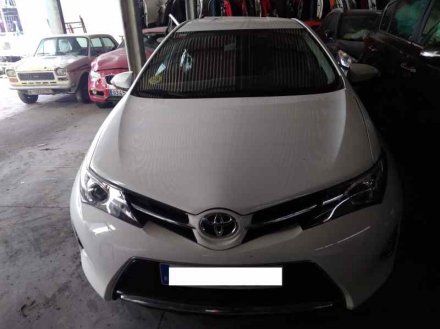 Vehiculo en el desguace: TOYOTA AURIS Active