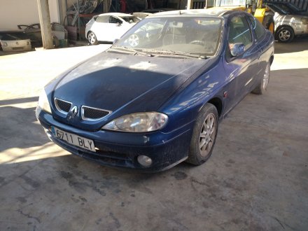 Vehiculo en el desguace: RENAULT MEGANE I COUPE FASE 2 (DA..) 1.6 16V