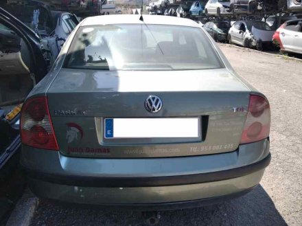 Vehiculo en el desguace: VOLKSWAGEN PASSAT BERLINA (3B3) Advance