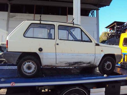 Vehiculo en el desguace: SEAT PANDA *