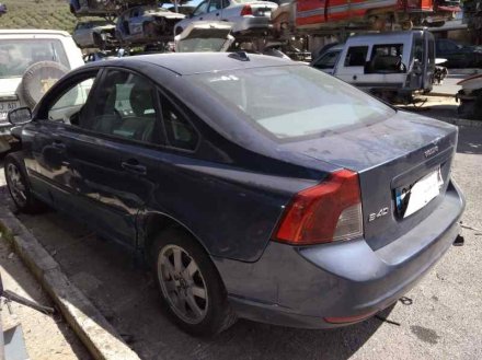 Vehiculo en el desguace: VOLVO S40 BERLINA 2.0 D Kinetic