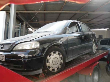 Vehiculo en el desguace: OPEL ASTRA G BERLINA Club