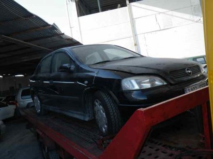 Vehiculo en el desguace: OPEL ASTRA G BERLINA Club