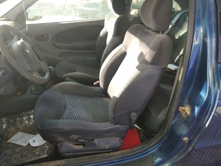 Vehiculo en el desguace: RENAULT MEGANE I COUPE FASE 2 (DA..) 1.6 16V