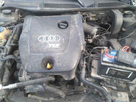 Vehiculo en el desguace: AUDI A3 (8L) 1.9 TDI Ambiente