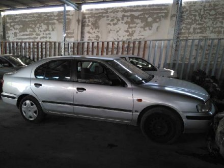 Vehiculo en el desguace: NISSAN PRIMERA BERLINA (P11) Básico