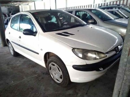 Vehiculo en el desguace: PEUGEOT 206 BERLINA XR