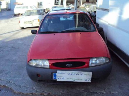 Vehiculo en el desguace: FORD FIESTA BERLINA Ghia